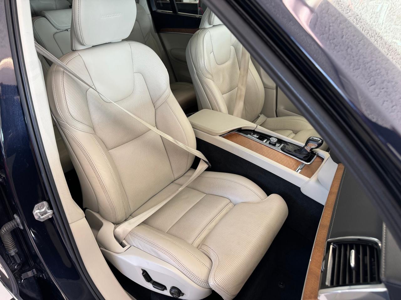 2019 Volvo XC90 Inscription T6 AWD 7 Passenger+CLEAN CARFAX Photo93