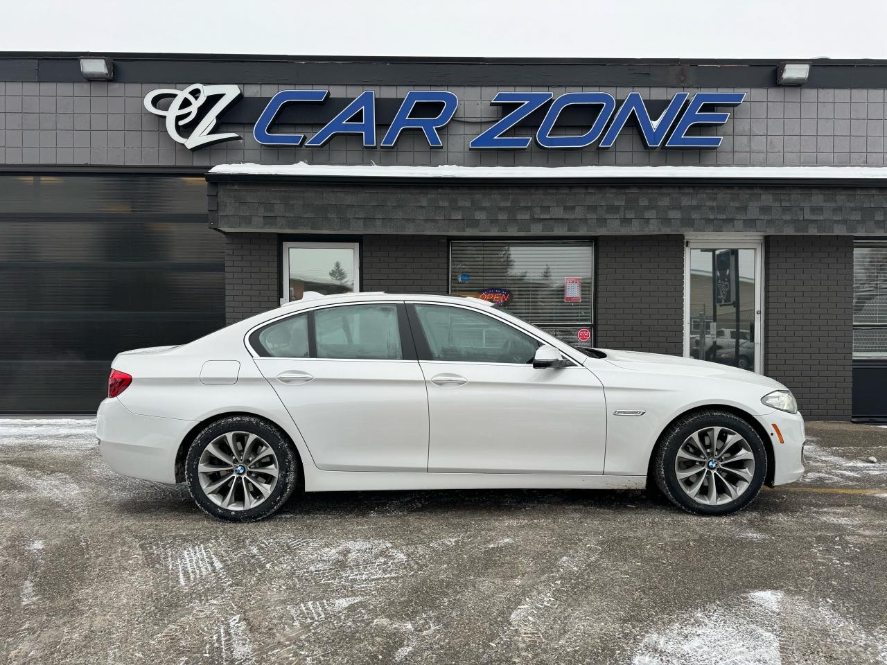 2014 BMW 5 Series 528i xDrive AWD New Tires - Photo #3