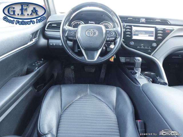 2020 Toyota Camry SE MODEL, LEATHER & CLOTH, REARVIEW CAMERA, HEATED Photo12