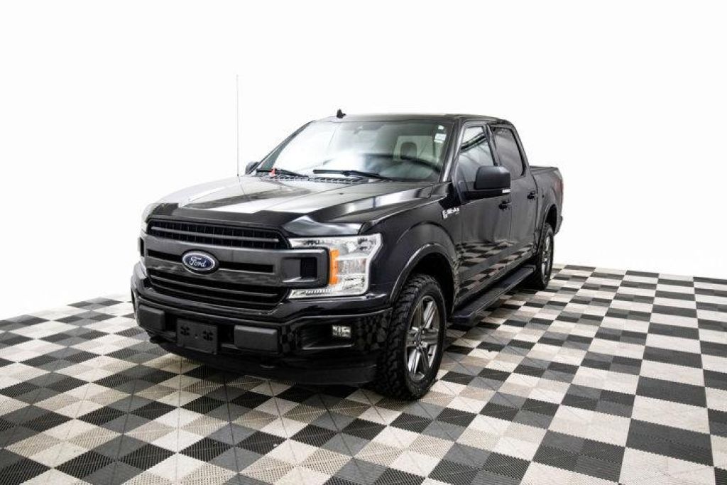 Used 2020 Ford F-150 XLT 4x4 Crew Cab 145wb FX4 Sport Pkg Max Tow Pkg Nav Cam for Sale in New Westminster, British Columbia