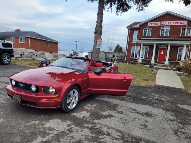 2006 Ford Mustang GT Deluxe Convertible Photo11