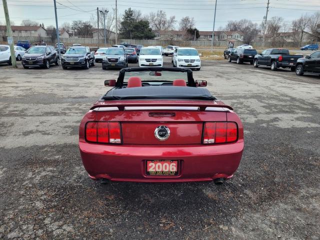 2006 Ford Mustang GT Deluxe Convertible Photo17
