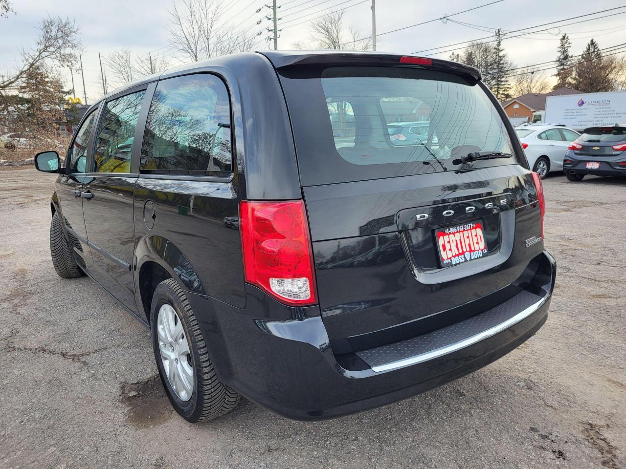 2016 Dodge Grand Caravan CANADIAN VALUE PKG Photo2