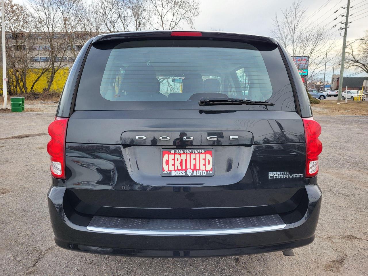 2016 Dodge Grand Caravan CANADIAN VALUE PKG Photo3