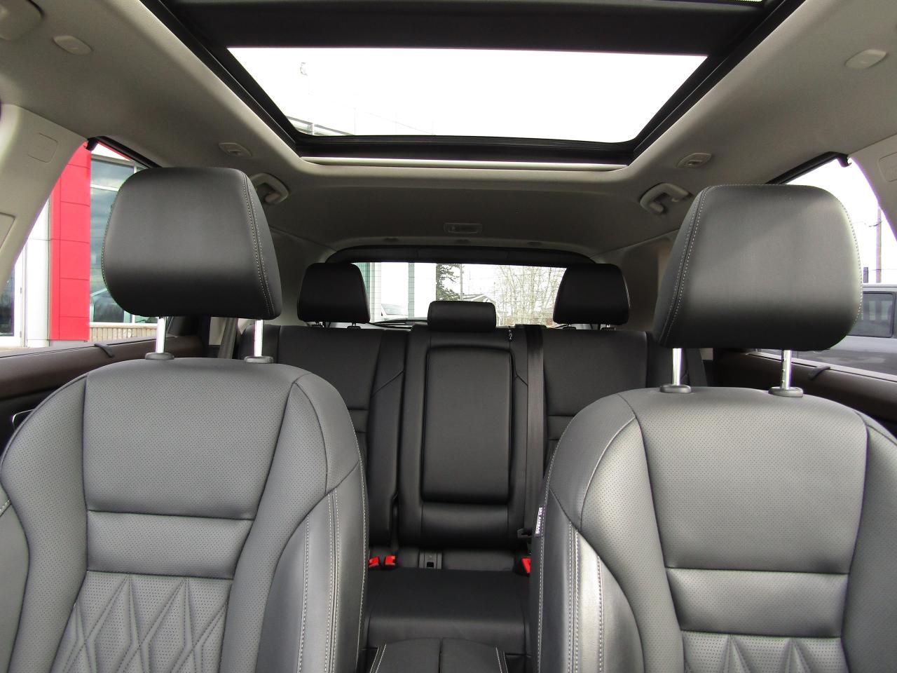 2022 Nissan Rogue Platinum Photo