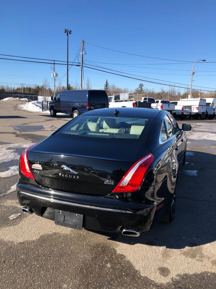 2013 Jaguar XJ 4DR SDN AWD - Photo #3