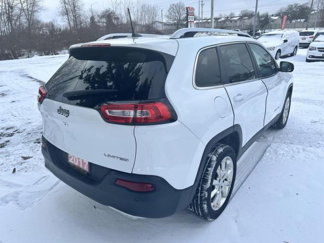 2017 Jeep Cherokee Limited FWD Photo5