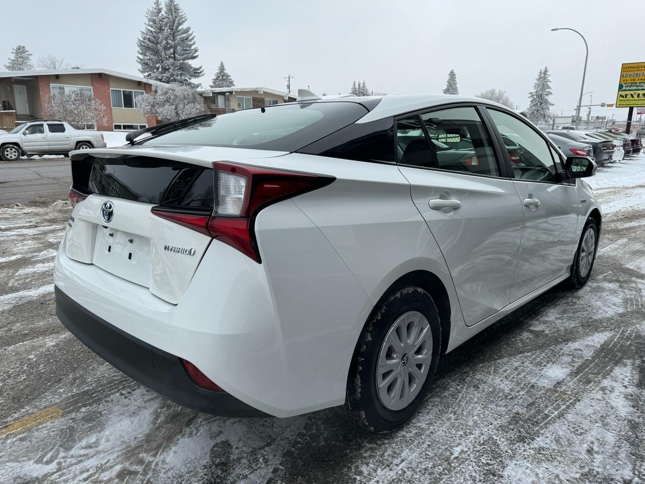 2022 Toyota Prius AWD-e  Clean Car Fax No Accidents - Photo #6