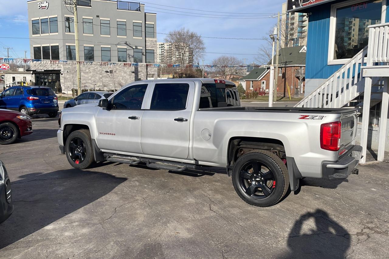 2018 Chevrolet Silverado 1500 LTZ Crew Cab Z71 4x4 **Leather/5.3L/Sunroof** - Photo #3