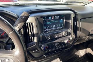 2018 Chevrolet Silverado 1500 LTZ Crew Cab Z71 4x4 **Leather/5.3L/Sunroof** - Photo #10