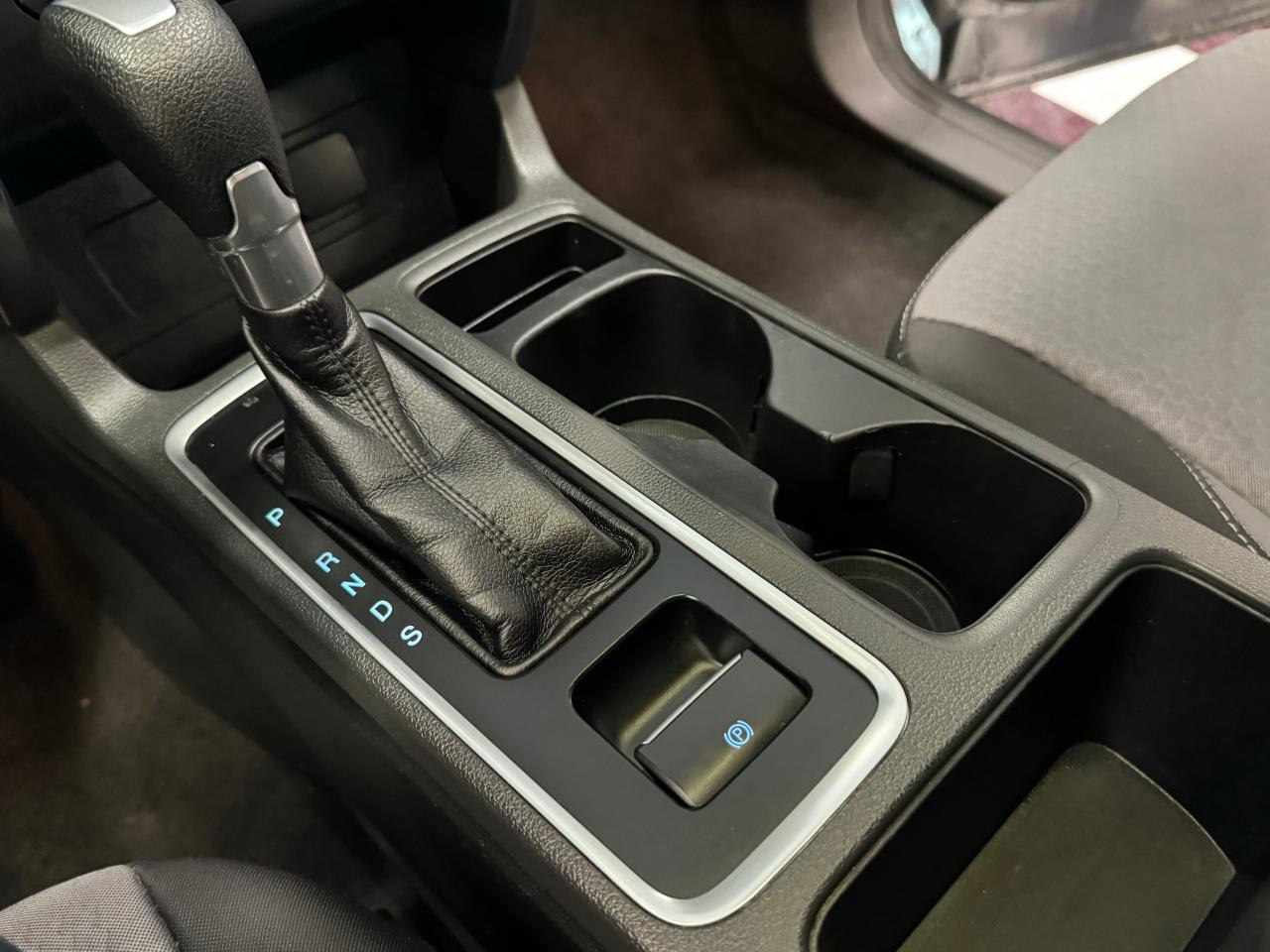 2017 Ford Escape SE SPORT+Power Gate+GPS+ApplePlay+CLEAN CARFAX - Photo #39