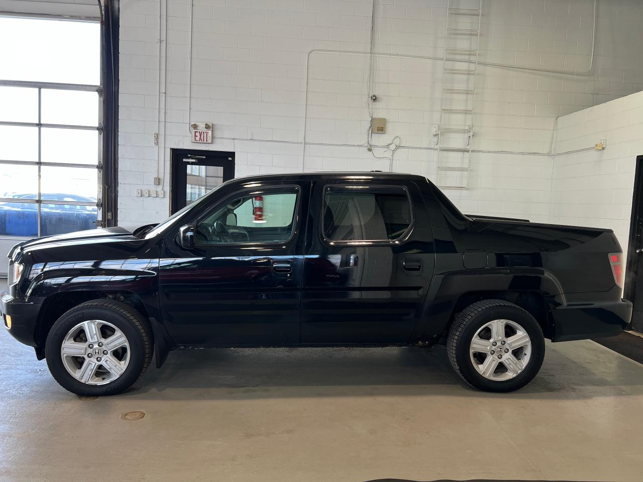 2014 Honda Ridgeline 4WD Crew Cab Touring - Photo #3