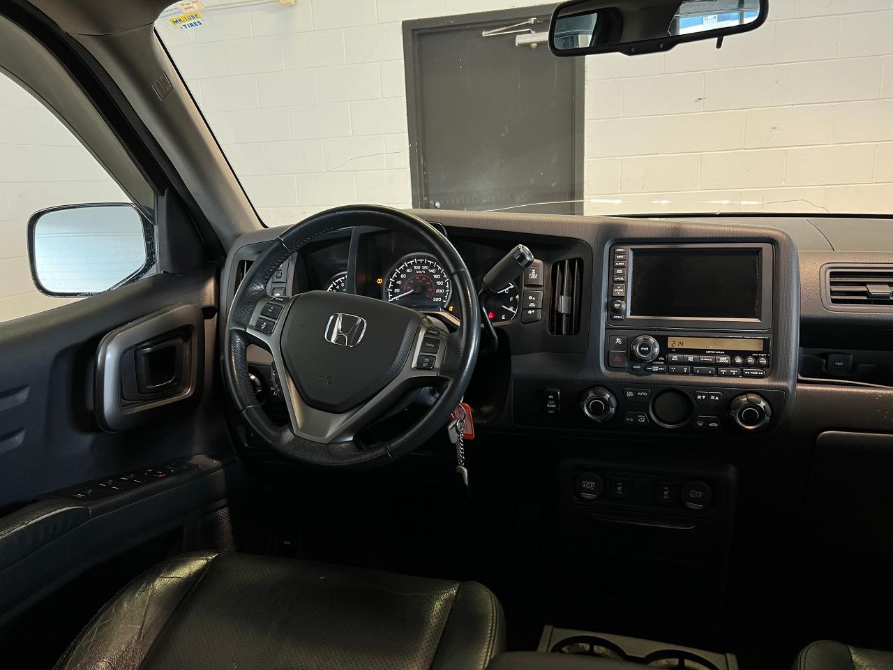 2014 Honda Ridgeline 4WD Crew Cab Touring - Photo #13