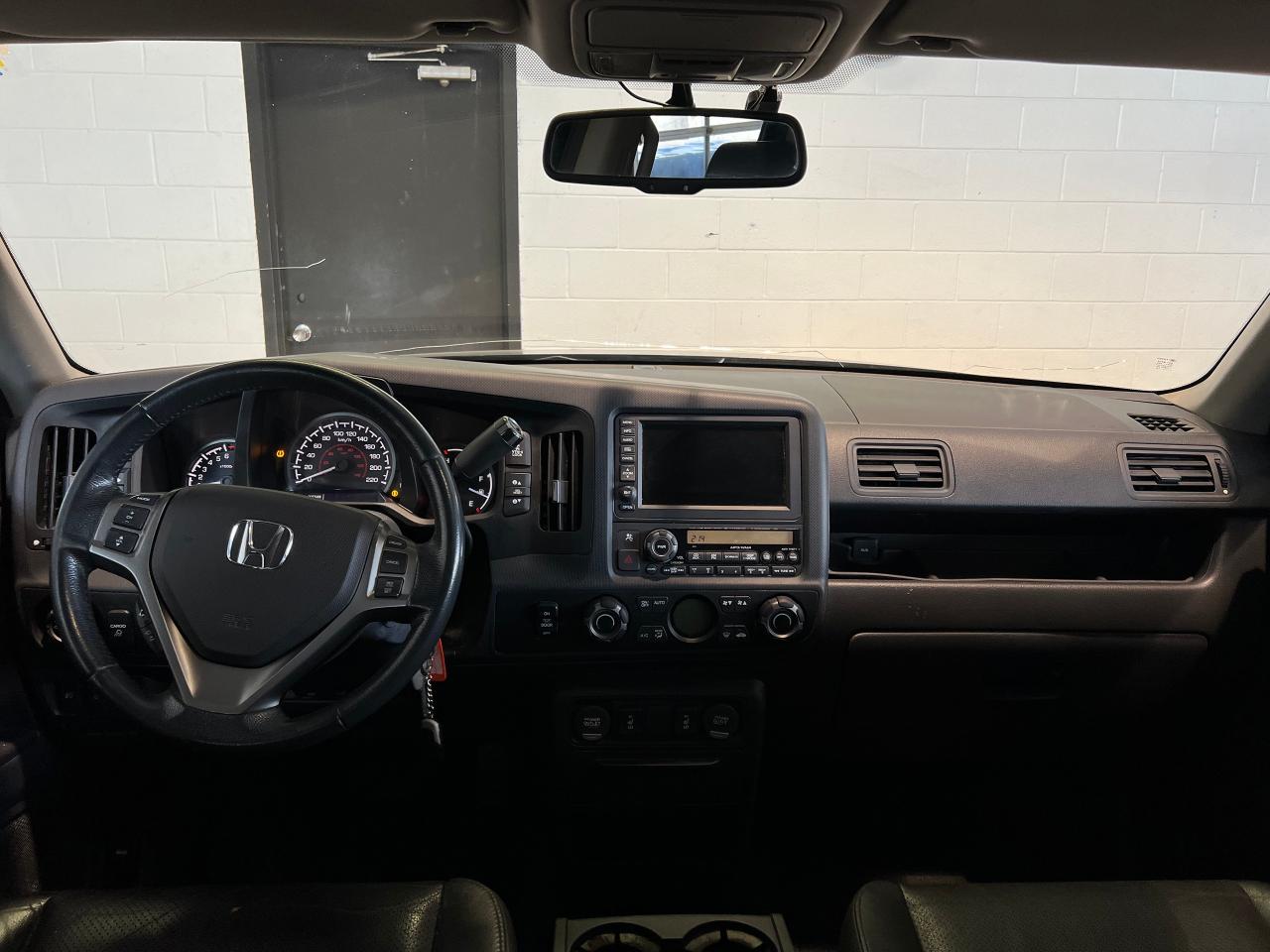 2014 Honda Ridgeline 4WD Crew Cab Touring - Photo #14