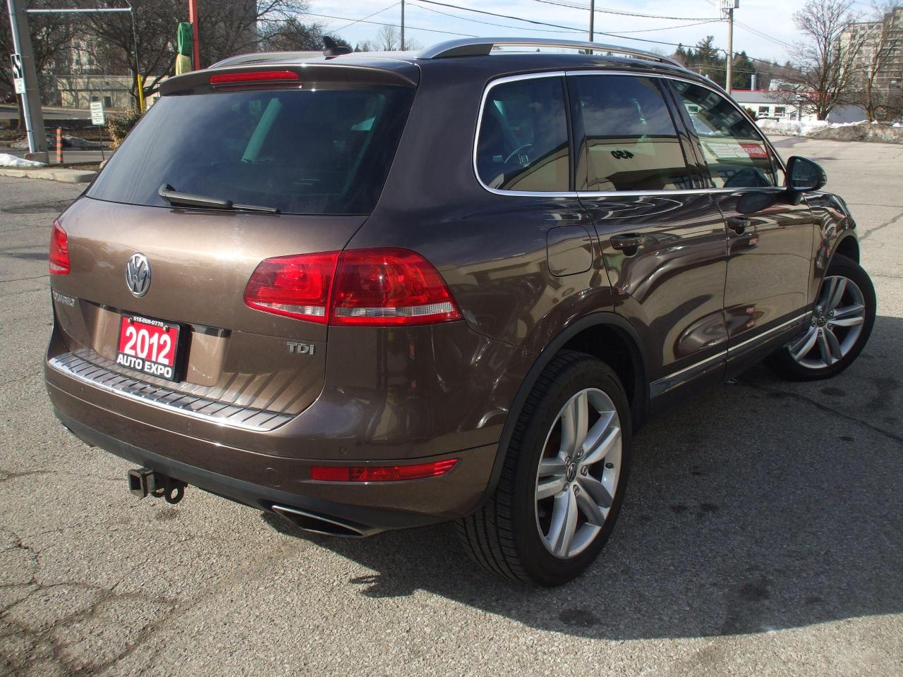 2012 Volkswagen Touareg TDI,Highline,AWD,Certified,Leather,GPS,Sunroof,Fog - Photo #5