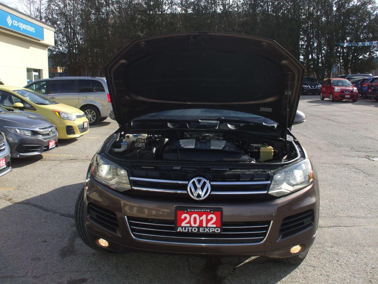 2012 Volkswagen Touareg TDI,Highline,AWD,Certified,Leather,GPS,Sunroof,Fog - Photo #28