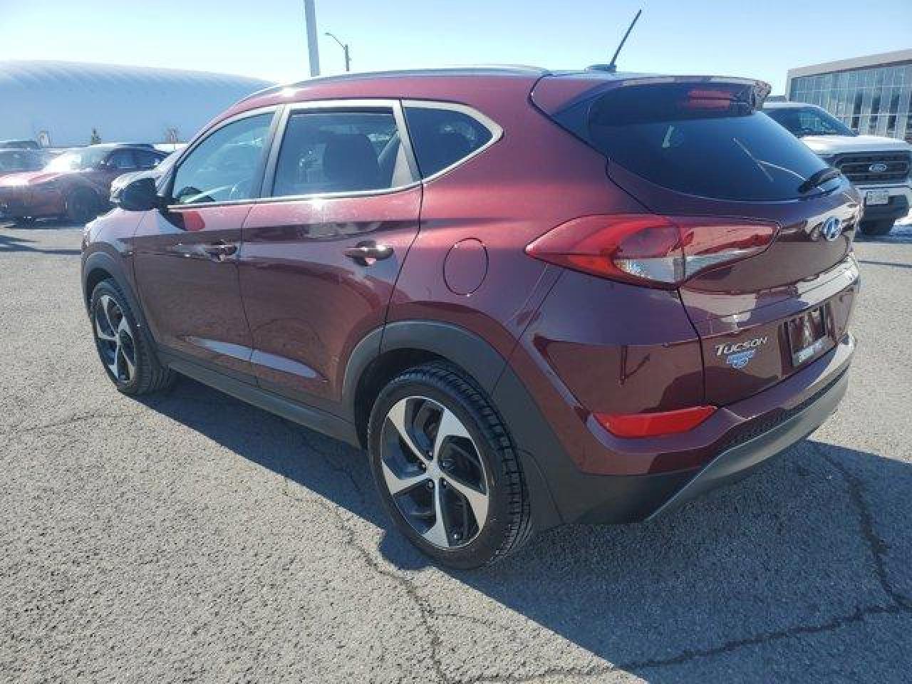 2016 Hyundai Tucson Premium Photo2