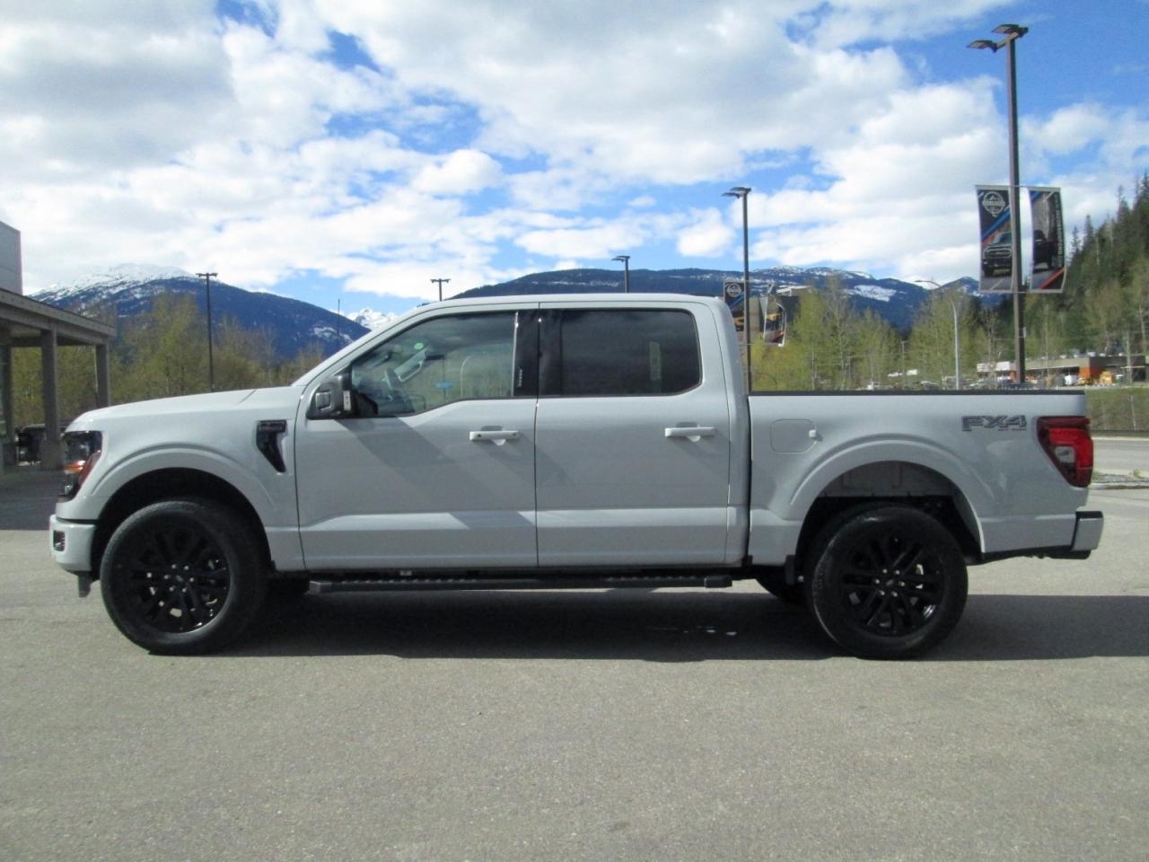 2024 Ford F-150 XLT Photo5