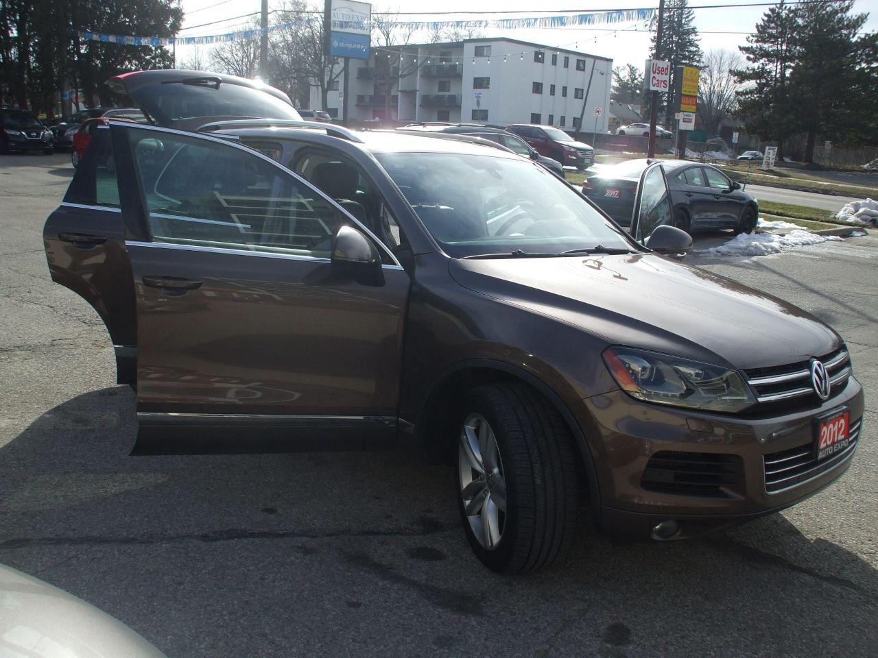 2012 Volkswagen Touareg TDI,Highline,AWD,Certified,Leather,GPS,Sunroof,Fog