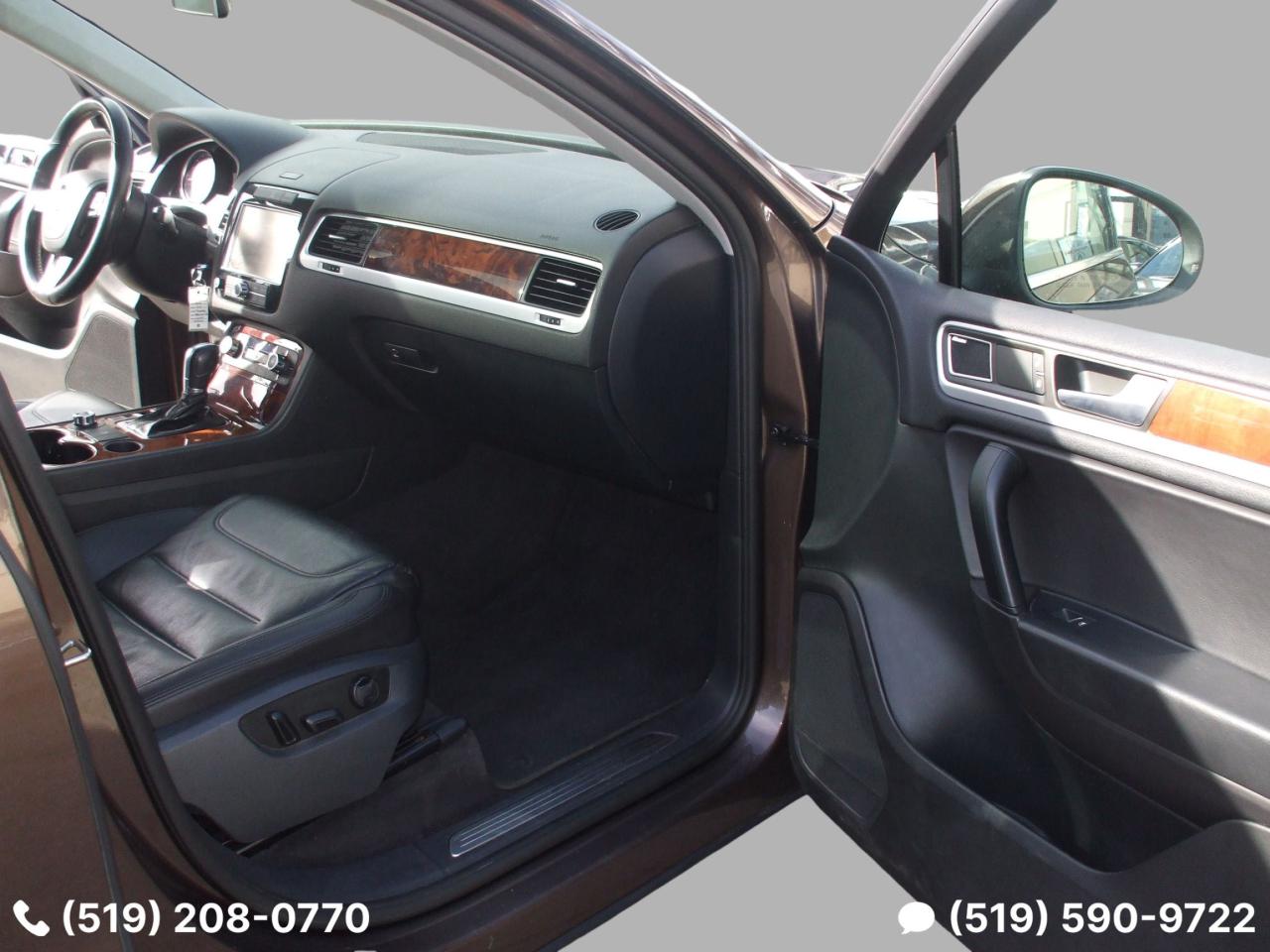 2012 Volkswagen Touareg TDI,Highline,AWD,Certified,Leather,GPS,Sunroof,Fog