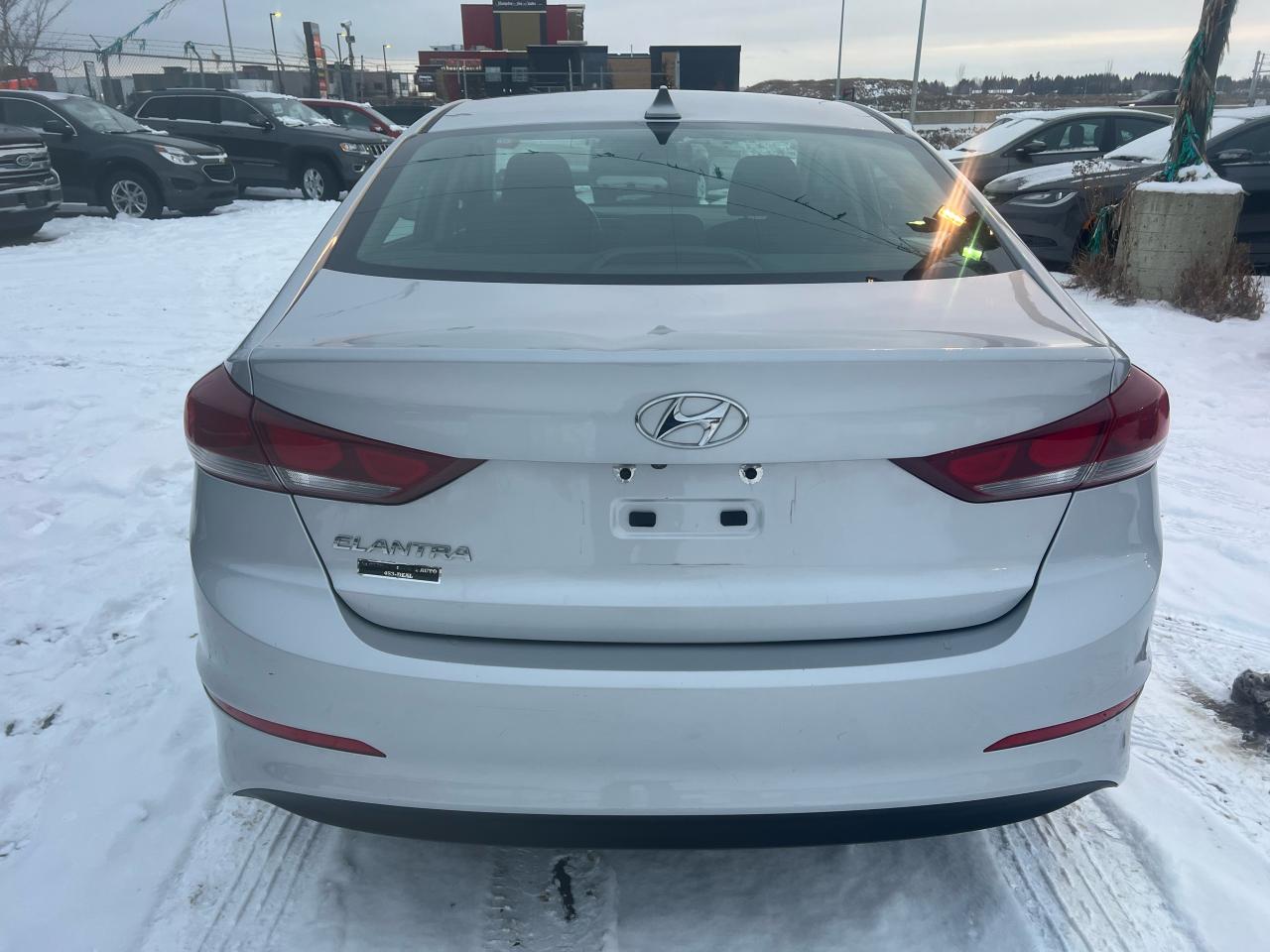 2017 Hyundai Elantra GLS Sun Roof Heated Seats/Steering Blind Spot Det - Photo #5