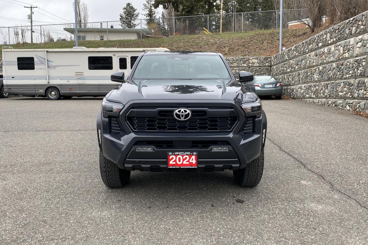 2024 Toyota Tacoma DOUBLE CAB TRD OFF ROAD Photo