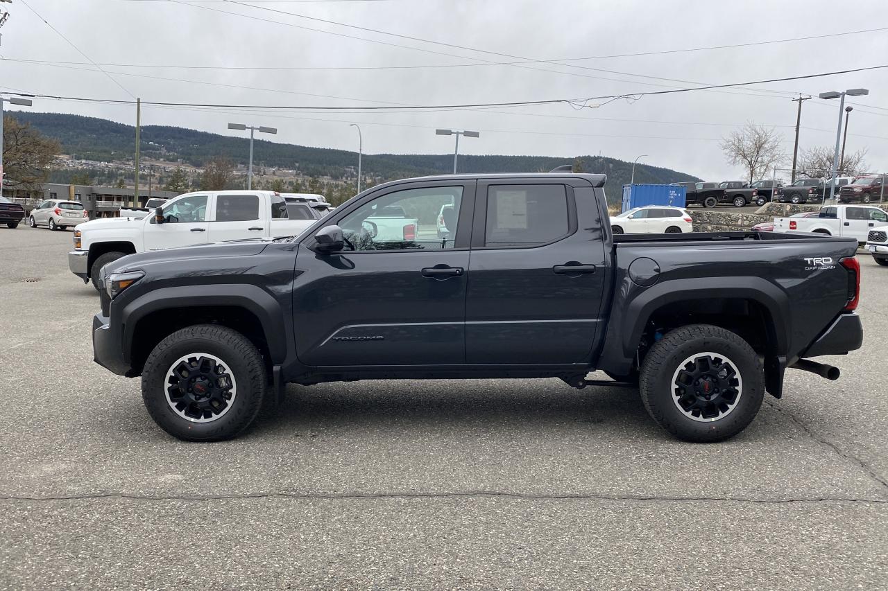 2024 Toyota Tacoma DOUBLE CAB TRD OFF ROAD Photo