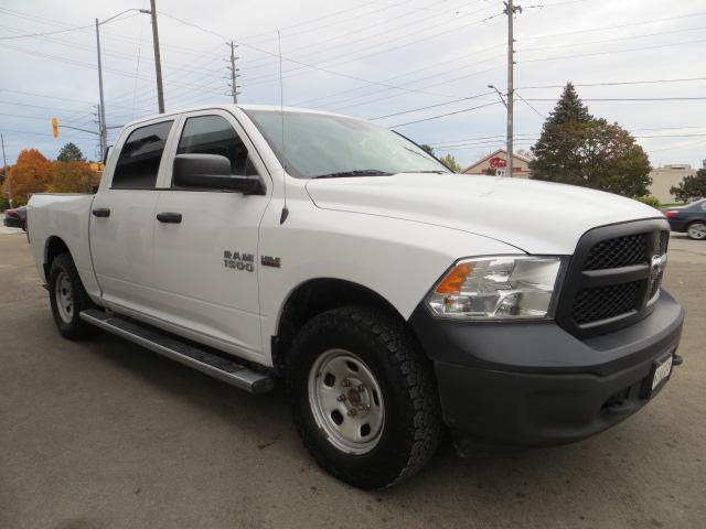 2016 RAM 1500 CERTIFIED,ONLY 78,000km, 5.7L HEMI, POWER LIFTGATE - Photo #4