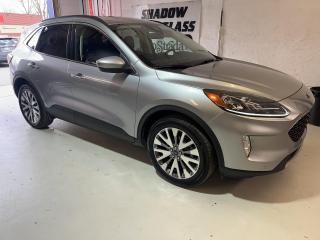 Used 2022 Ford Escape Titanium AWD for sale in London, ON