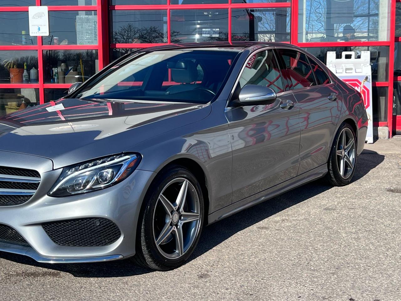 2015 Mercedes-Benz C300  - Photo #5