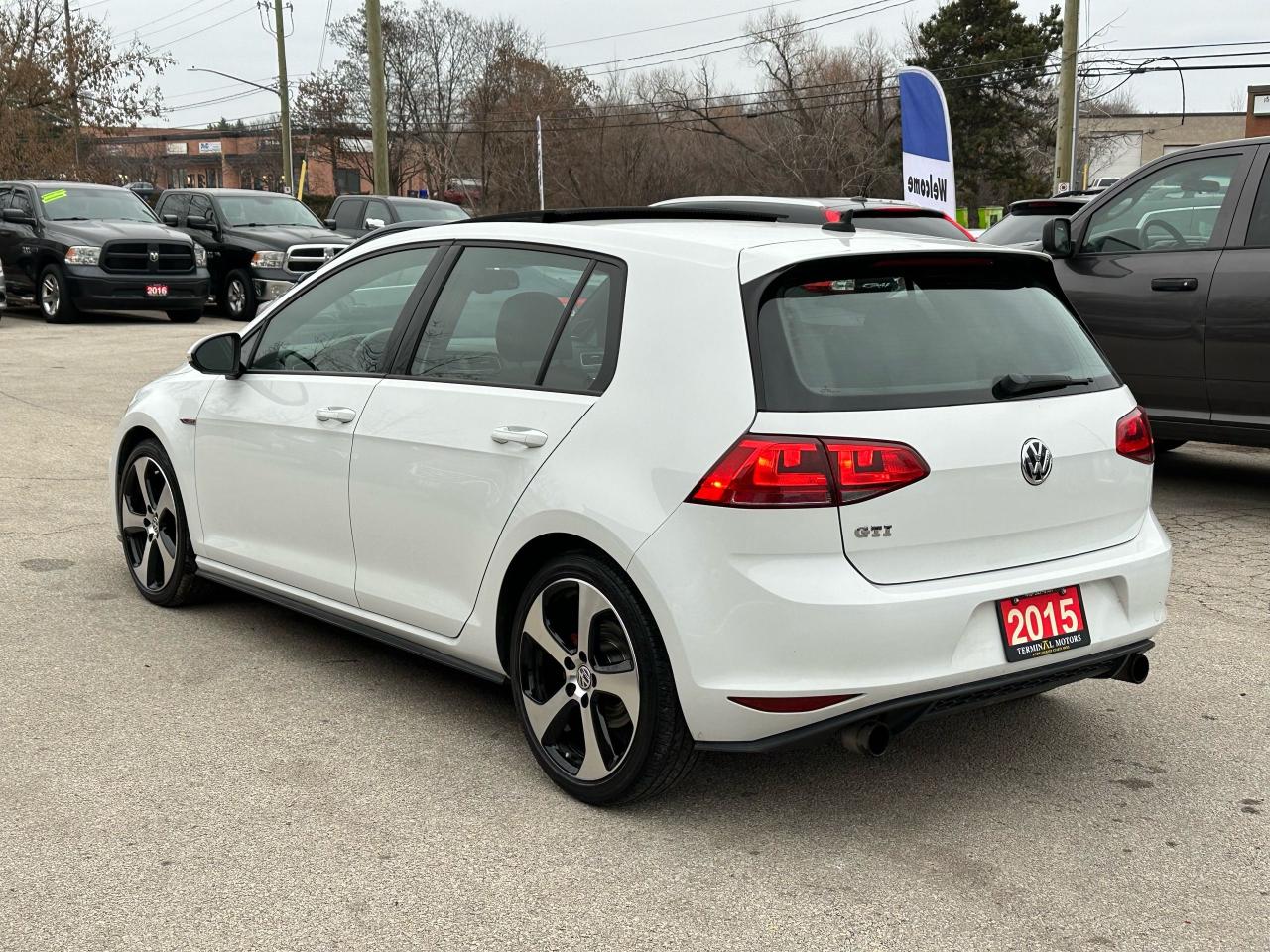 2015 Volkswagen GTI  - Photo #3