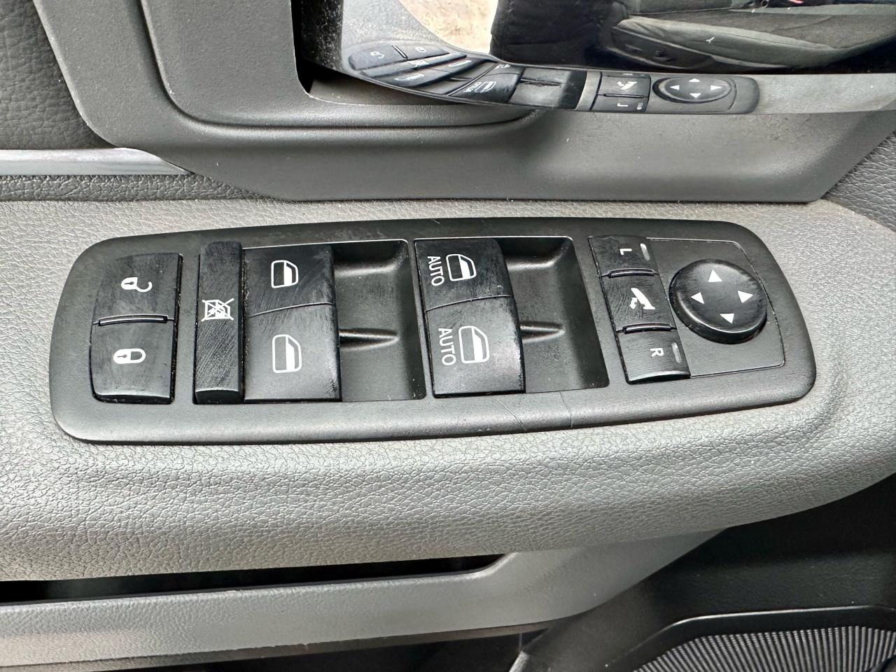 2014 RAM 1500  - Photo #26