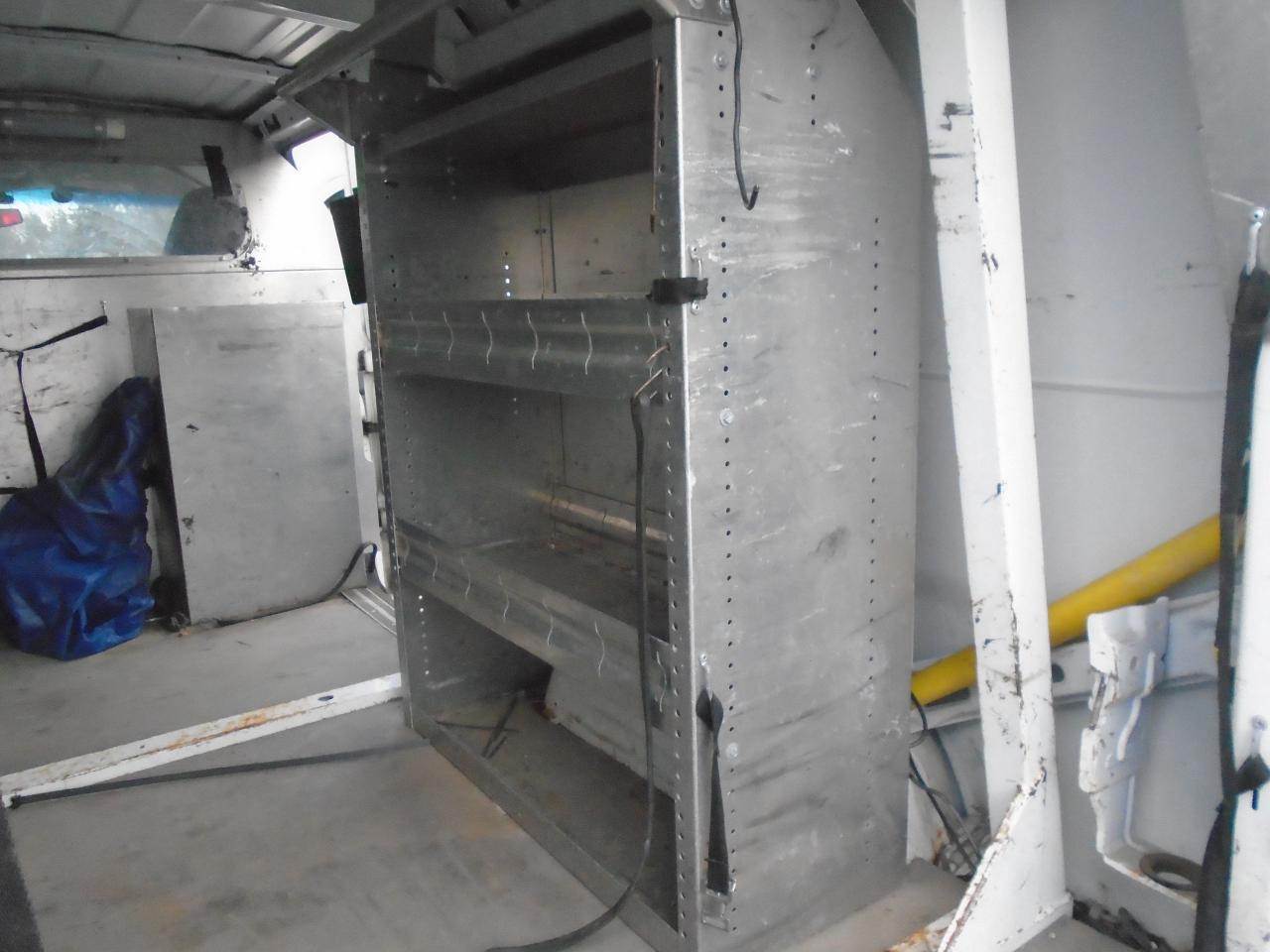 2011 Chevrolet Express 3500 BUCKET TRUCK - Photo #20