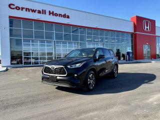 Used 2021 Toyota Highlander XLE for sale in Cornwall, ON