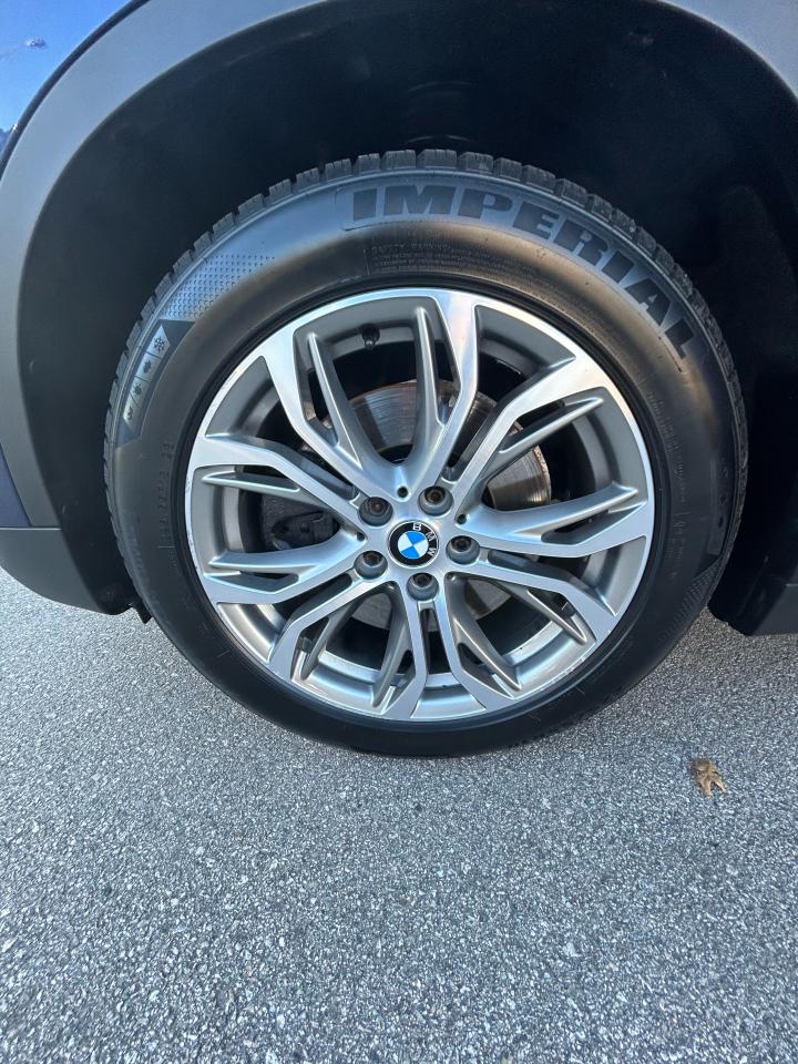 2017 BMW X1 xDrive28i - Photo #11