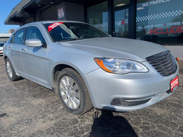 2012 Chrysler 200 4dr Sdn LX