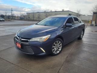 Used 2015 Toyota Camry XLE,Hybrid, Leather,roof, 3 Years warranty availab for sale in Toronto, ON