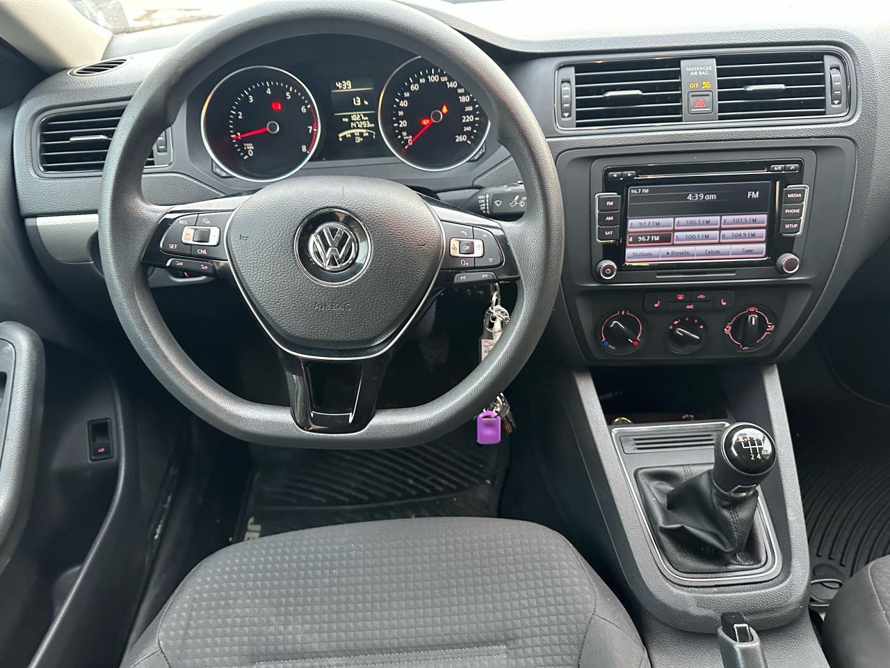 2015 Volkswagen Jetta Trendline - Photo #10
