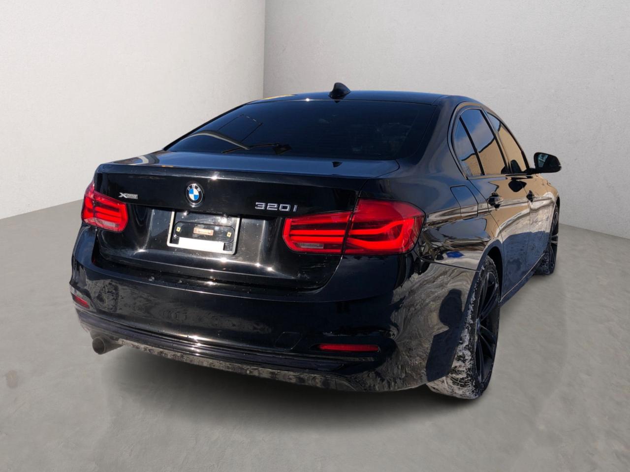 2017 BMW 3 Series 320i xDrive / NAV / H.SEATS / SUNROOF / MOONROOF