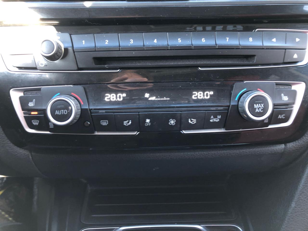 2017 BMW 3 Series 320i xDrive / NAV / H.SEATS / SUNROOF / MOONROOF