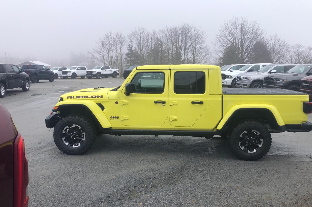 2024 Jeep Gladiator Rubicon X 4x4 Photo11