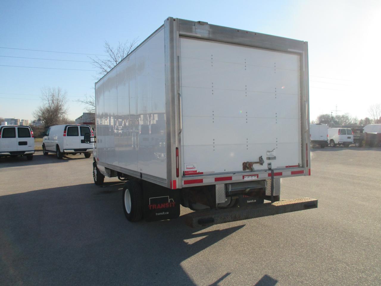 2022 Ford E450 E-450 DRW 176" WB - Photo #6