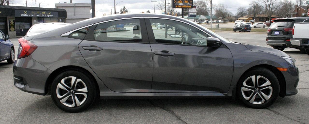 2017 Honda Civic 4dr CVT LX/ONLY 16000 KMS-LIKE NEW-PRICED TO SALE! - Photo #9