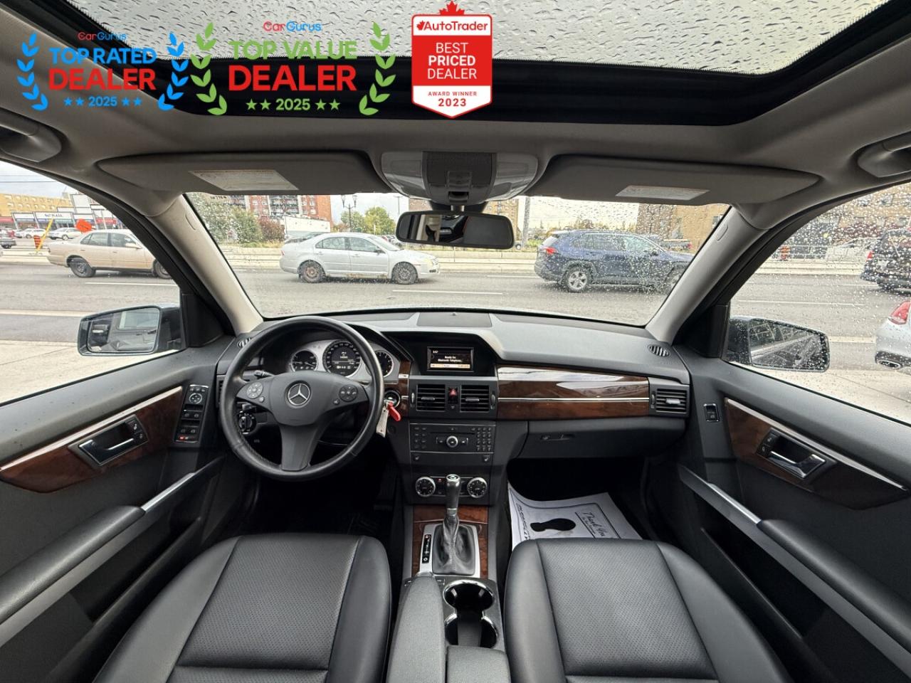2010 Mercedes-Benz GLK-Class 350 | PREMIUM | PANO | LIKE NEW Photo2