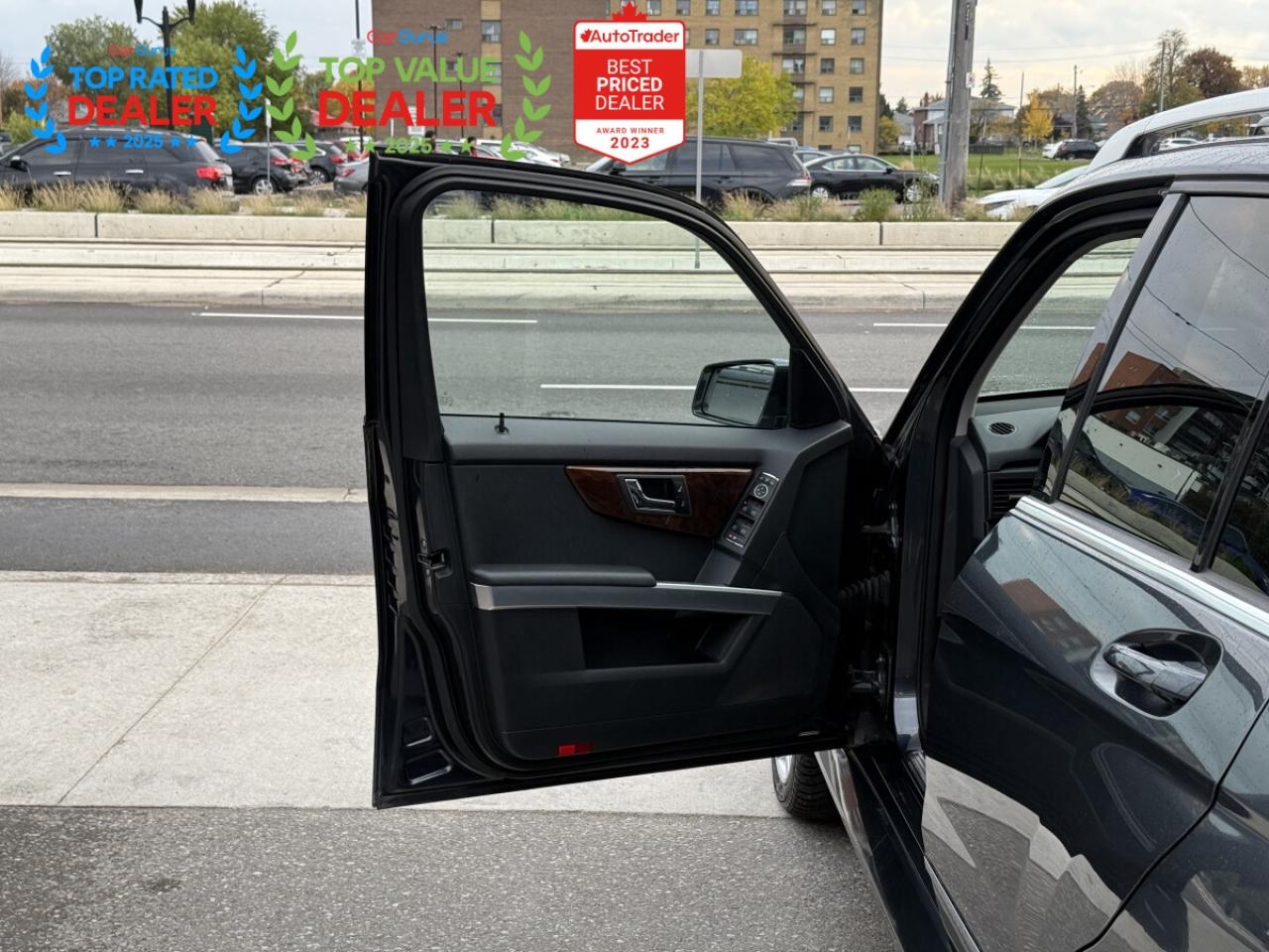 2010 Mercedes-Benz GLK-Class 350 | PREMIUM | PANO | LIKE NEW Photo