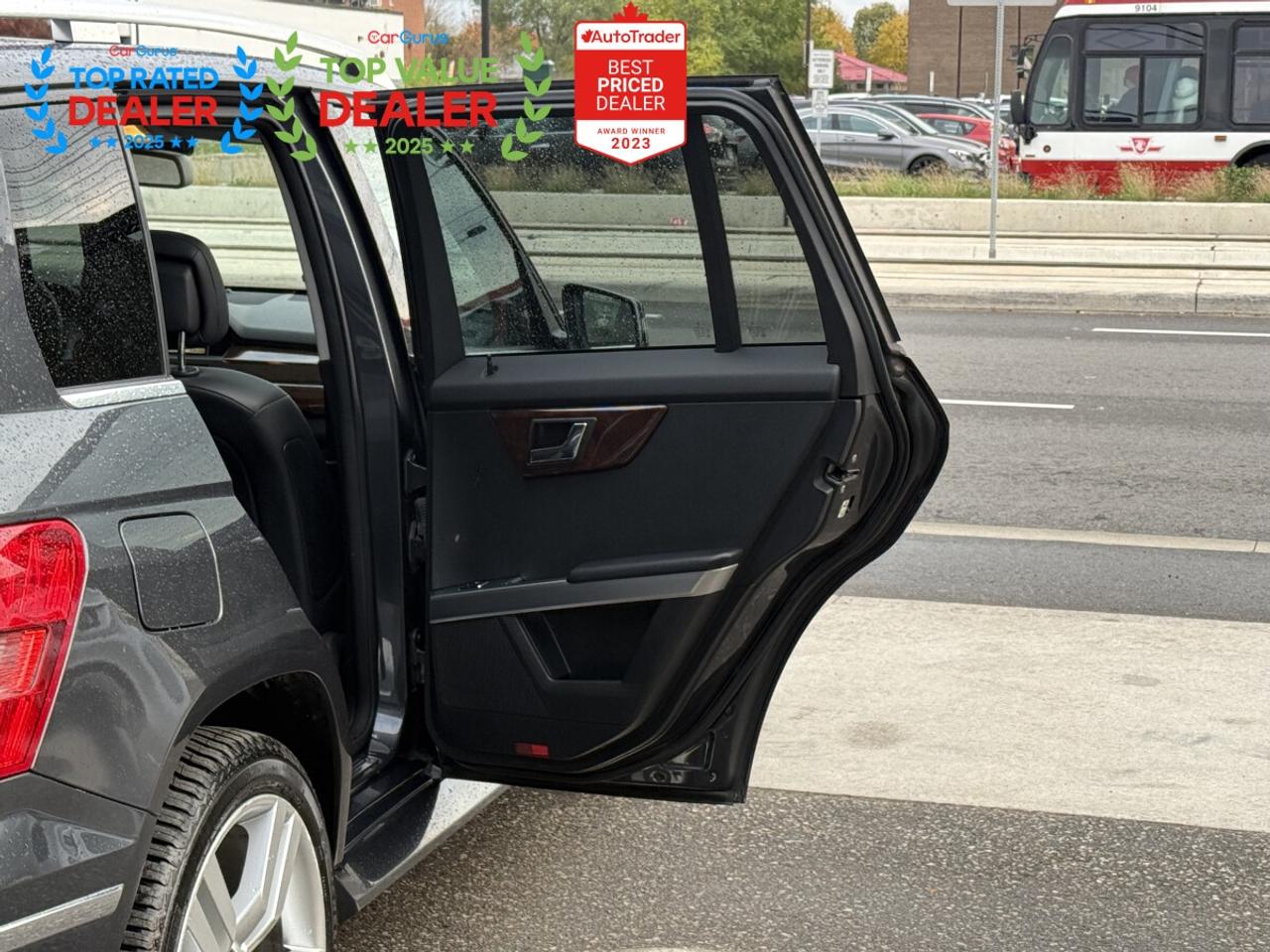 2010 Mercedes-Benz GLK-Class 350 | PREMIUM | PANO | LIKE NEW Photo