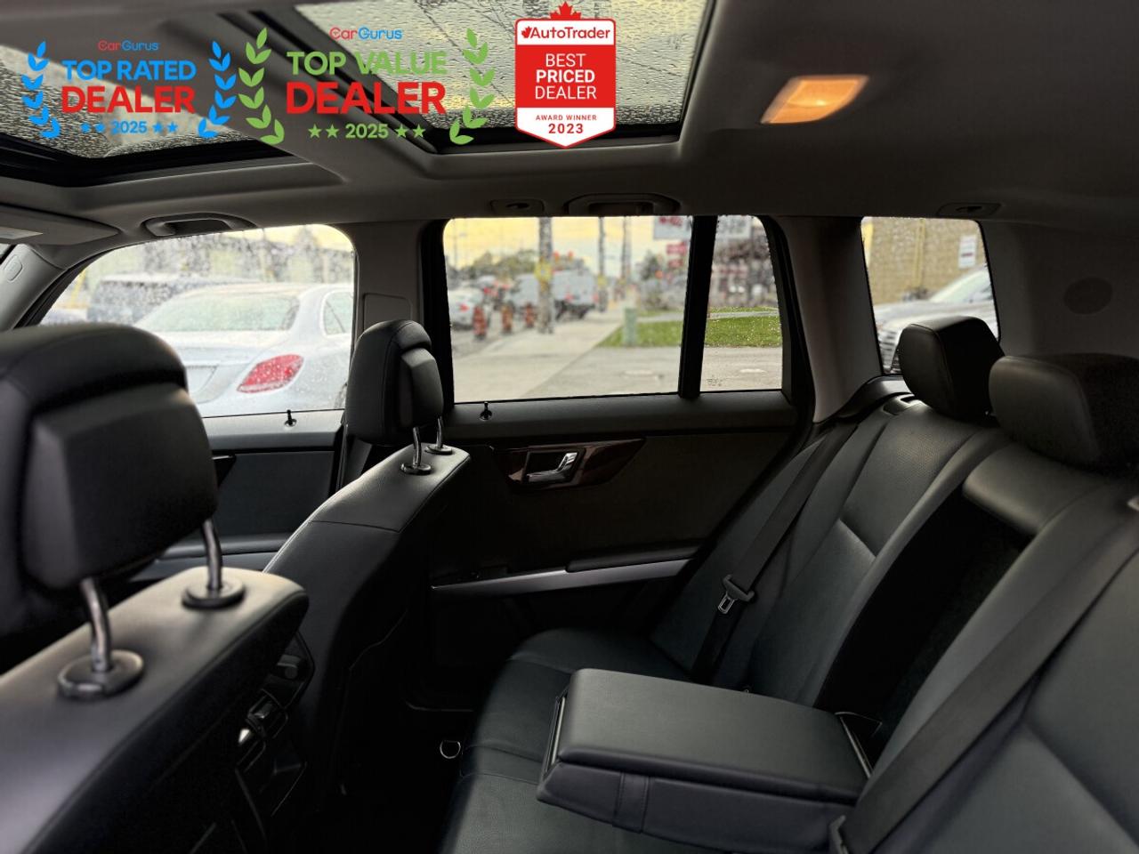 2010 Mercedes-Benz GLK-Class 350 | PREMIUM | PANO | LIKE NEW Photo