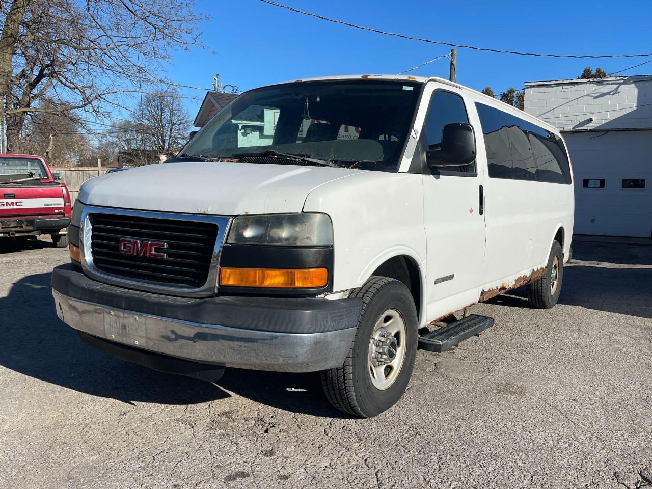 2003 GMC Savana Savana/13 Passengers/Being sold AS-IS/No Accident. - Photo #1