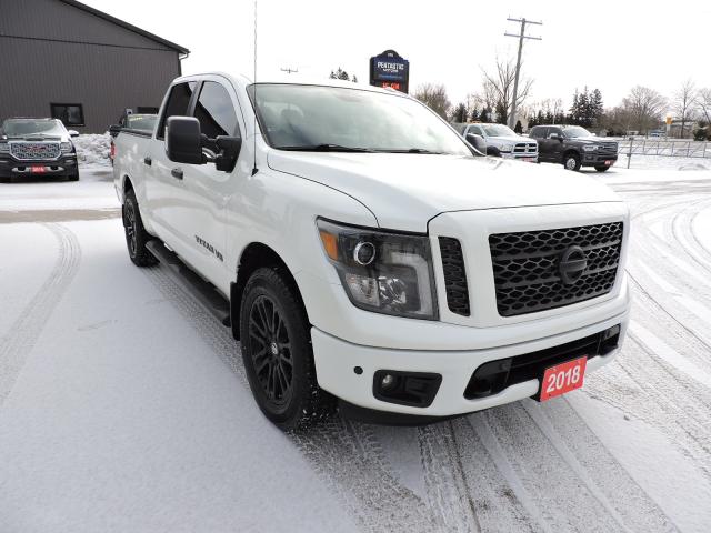 2018 Nissan Titan SV Midnight Edition 5.6L 4X4 New Tires 141000 KMS