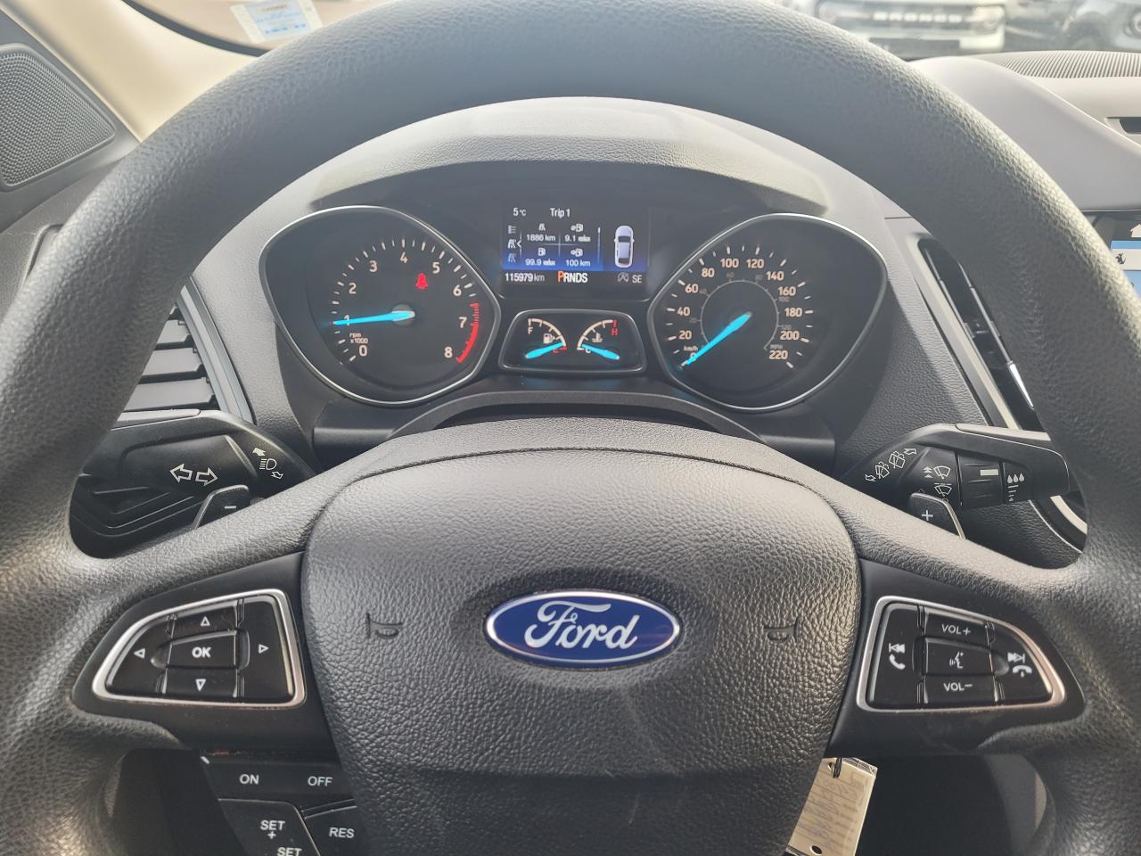 2017 Ford Escape SE AWD W/NEW FRONT PADS/ROTORS Photo5